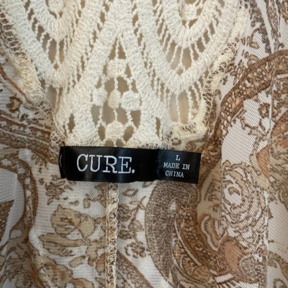 CURE. Woman's L Paisley Print Sheer Kimono Shrug with Crochet Detail Beige - Picture 3 of 8